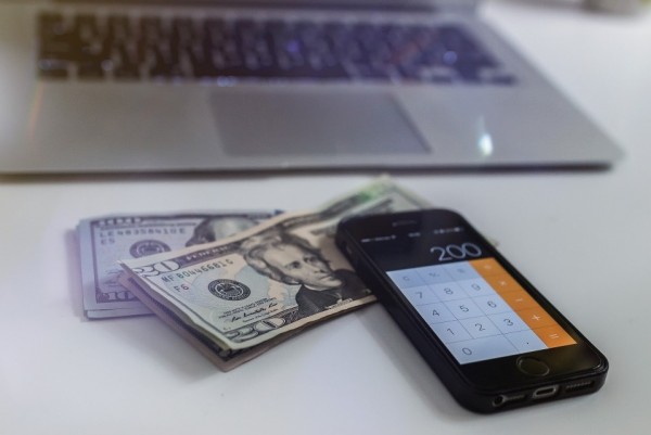 Beneficios de cambiar o comprar dólares online